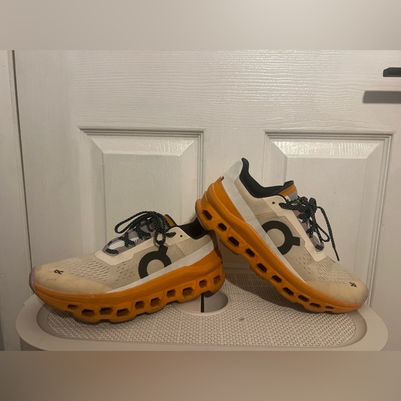 On Running Shoes - On Running Women’s Shoes Size 9